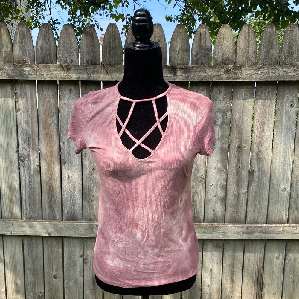 American Eagle Outfitters Mauve Cut-Out Tee